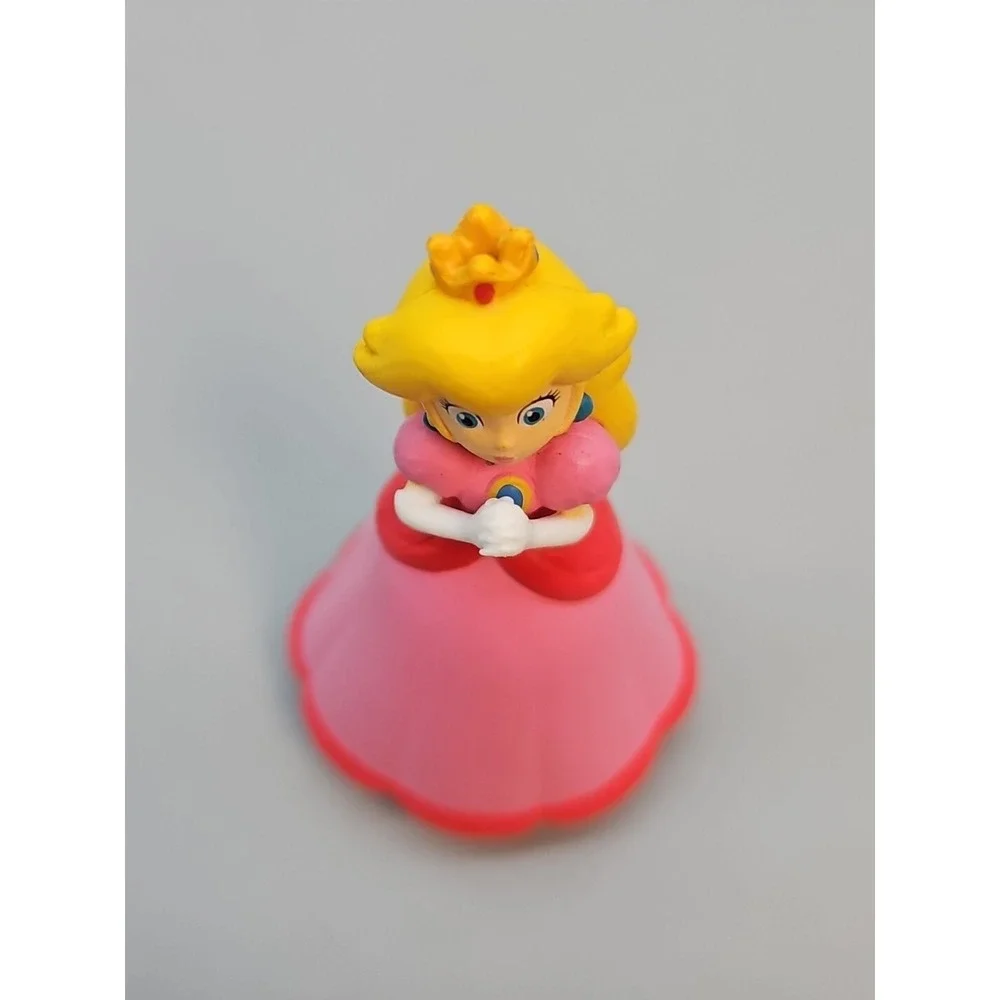 Nintendo Mario Princess Peach Figure 2